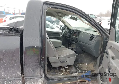 2008 Dodge Ram 1500 St/Sxt z USA, uszkodzony, nr VIN 1D7HU16NX8J135675